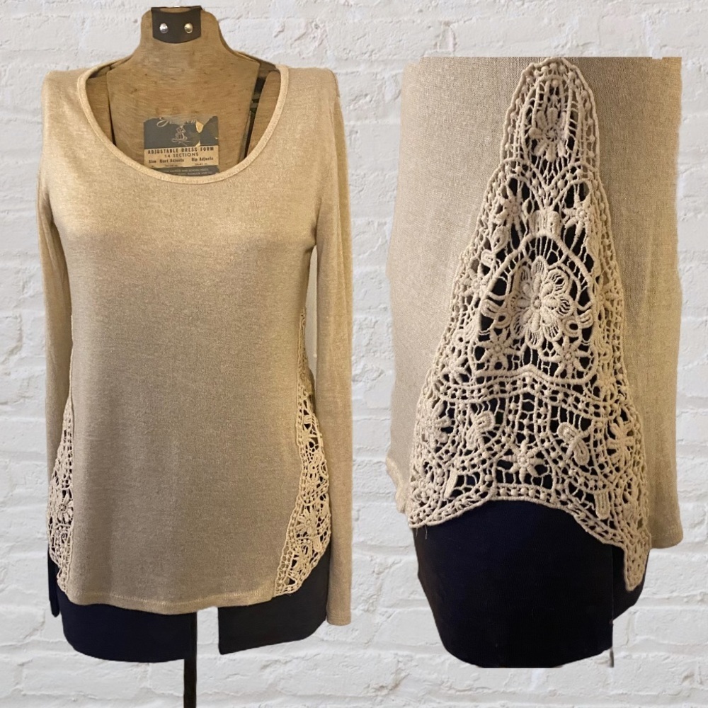 Paper + Tee Cream Scoop Neck Long Sleeve Top Crochet Sides